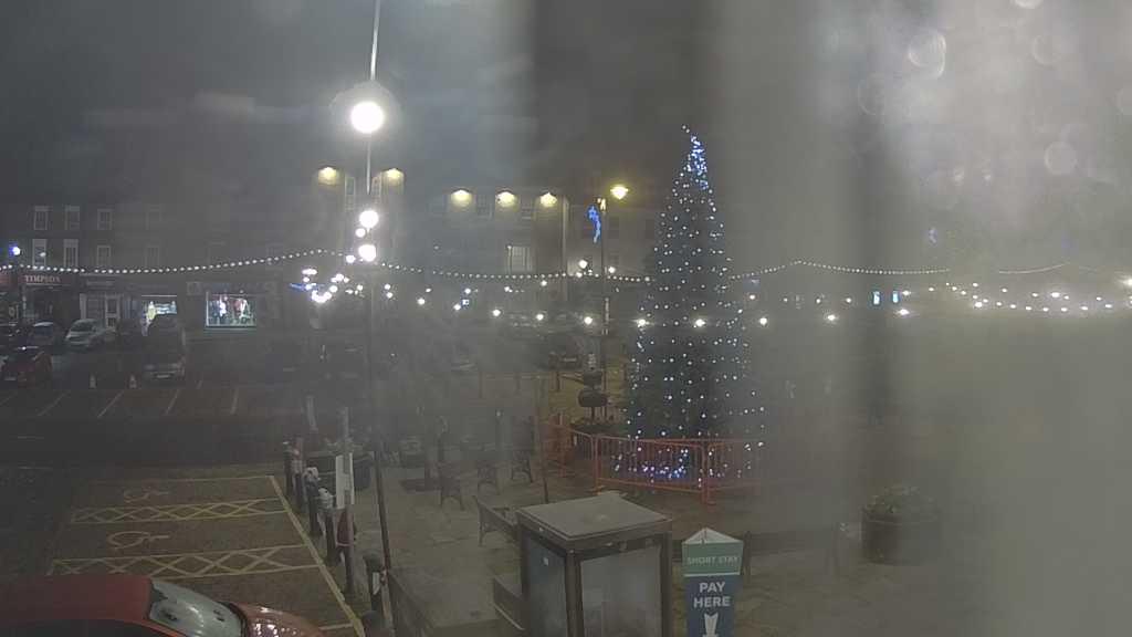 Thirsk webcam overlooking the Market Place