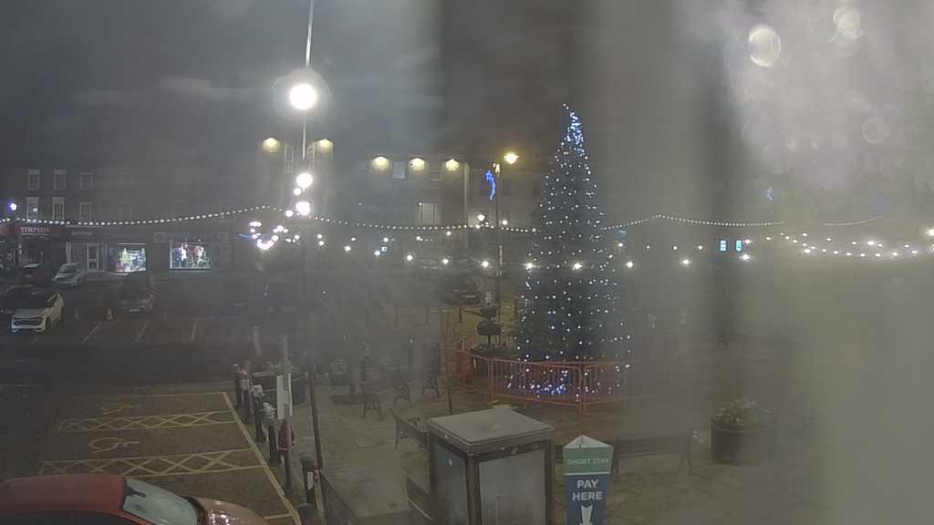Thirsk webcam overlooking the Market Place